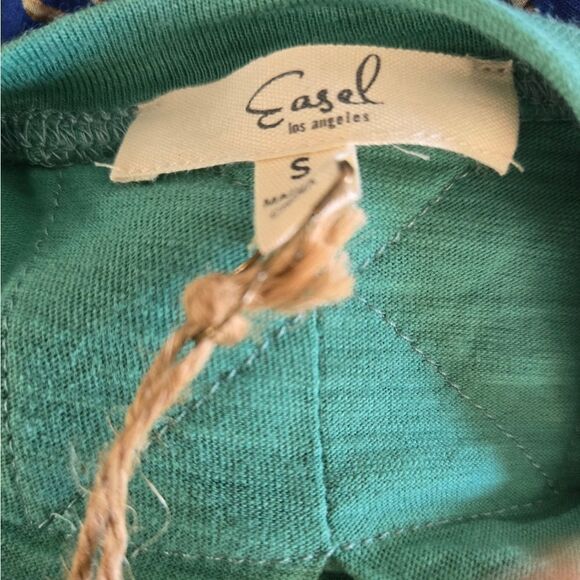 Easel Women's Oversized Green Long Sleeve Trapeze Style Top NWT - Picture 6 of 7